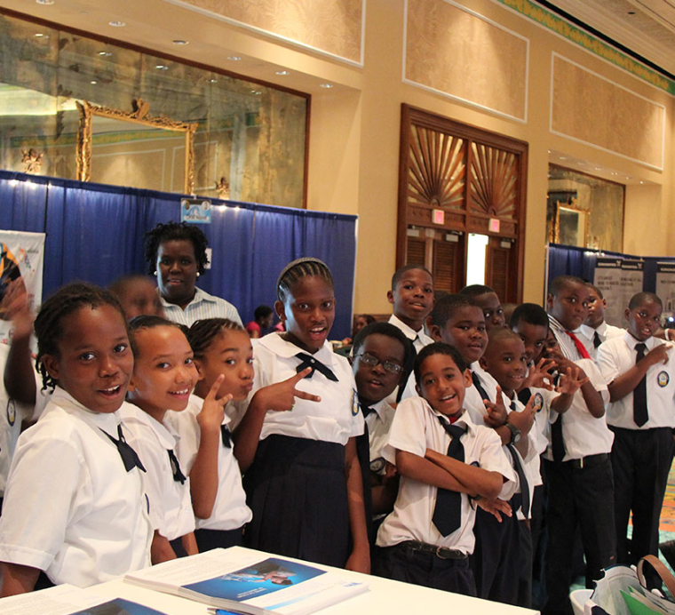 Miya בקהילה – ייעול מערכות מים בבתי ספר בבהאמס