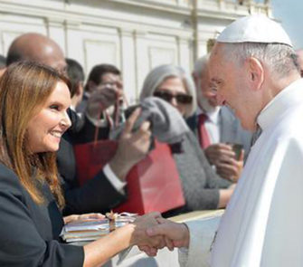 Shari Arison Meets Pope for Good Deeds Day