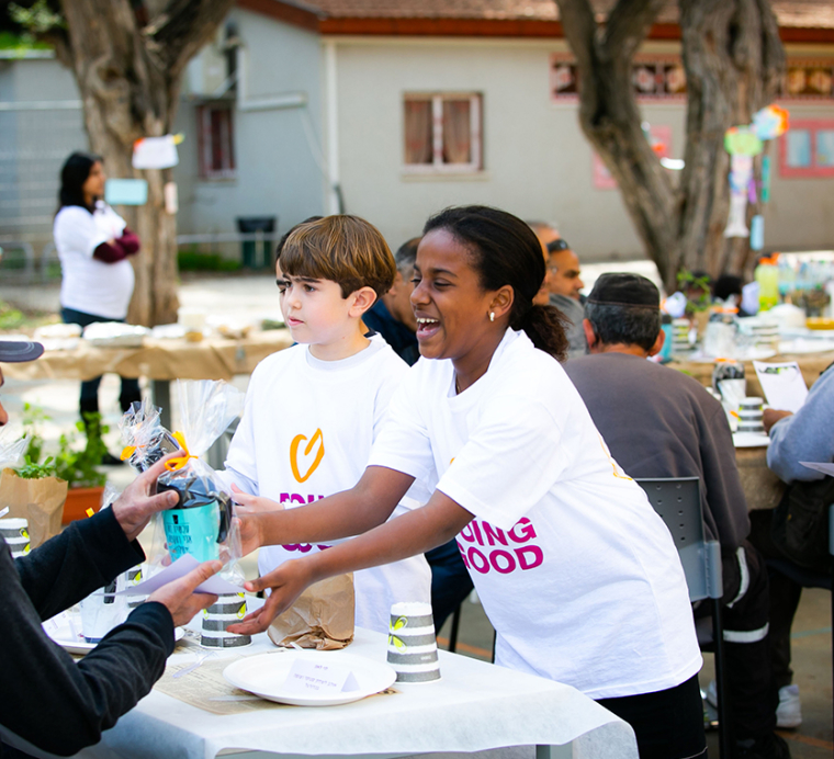 להתרגש מכל הטוב: יום מעשים טובים בתמונות מכל הארץ